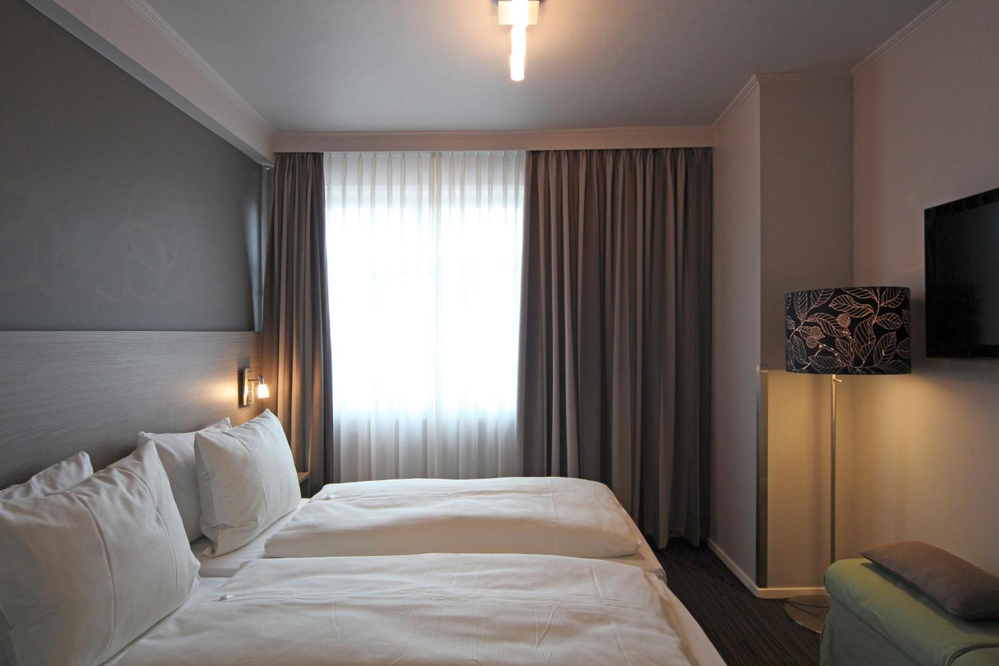 Grand Hotel Monopole Valkenburg aan de Geul Номер фото